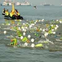 179 Pasis AAL Seberangi Selat Madura 