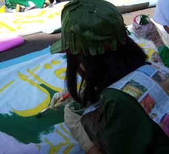 Tulis Kaligrafi Sambut Ramadan