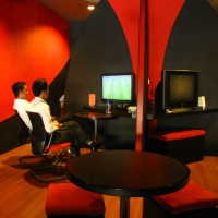 Asyik Nge-game Tanpa Perut Keroncongan