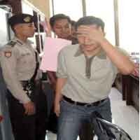 Kejati Serahkan Berkas Kasus P2SEM ke Kejari Surabaya