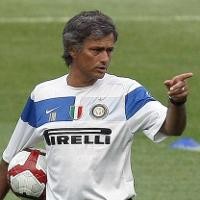 Tuding Tak Cerdas, Mourinho Belum Maafkan Lippi