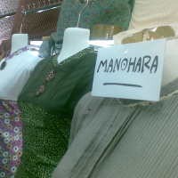 Aduhai...Laris Manis Gamis Manohara