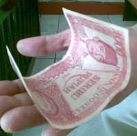 Pemilik Akui Melengkung Karena Bahan Kertas