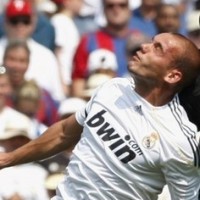 Soal Sneijder, Inter Masih Setengah Jalan