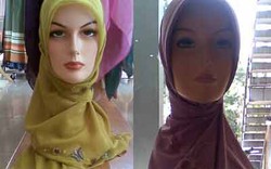 Cantiknya Sulaman Handmade di Atas Kerudung Paris