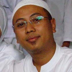 1 Bulan Rilis, Album Baru Opick Laris