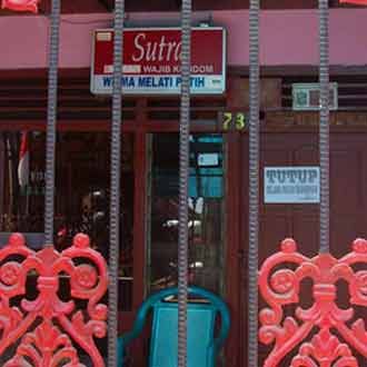 Ramadan, Lokalisasi Kremil Lenggang