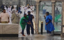  Hujan Sambut Ramadan di Makkah