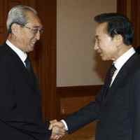 Kepergian Kim Dae Jung Cairkan 2 Korea