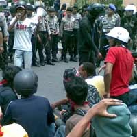 Awal Ramadan, 2 Aksi Unjuk Rasa Hiasi Jakarta