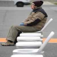 Pria Australia Lengket di Dudukan Toilet