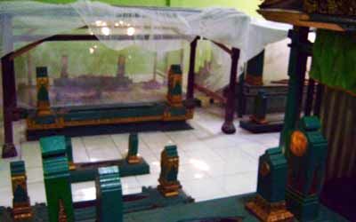 Sabokingking, Makam Raja-raja Islam
