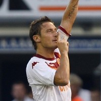 Roma Kalah, Totti Torehkan Catatan Manis