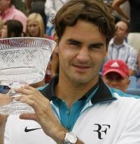 Atasi Djokovic, Federer Juara