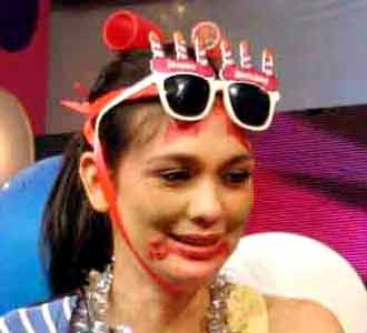 Ultah, Luna Maya Cemong