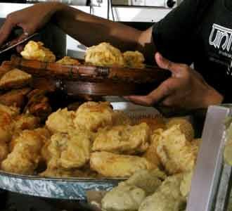 Sajian Beda Pisang Goreng