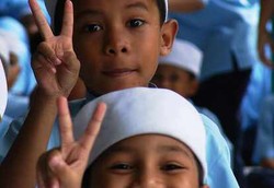 Mengajarkan Anak Berpuasa Sejak Dini