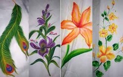 Bunga-bunga Made in Bali Bertebaran Indah di Atas Mukena