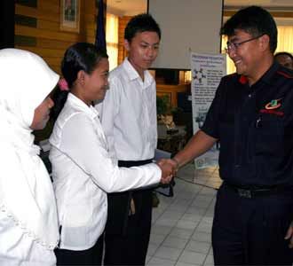 Beasiswa untuk Mahasiswa Universitas Tanjungpura