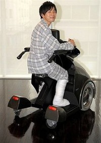 Kursi Roda Skuter Manjakan Kaum Difabel