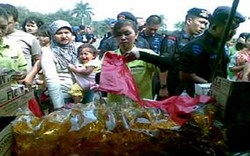 Ratusan Polisi Antre Migor Murah di Mako Brimob