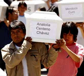 92 Jasad Pembantaian Peru Dipulangkan