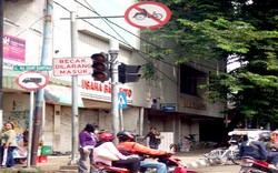 Pembeli Membludak, Toko Baju di Jl Dewi Sartika Tambah Karyawan