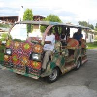 Mobil dari Bilik Bambu
