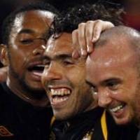 City Menang, Tevez Bikin Gol Perdana