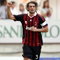 Penghargaan Khusus buat Maldini