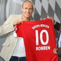 Robben Resmi Milik Bayern
