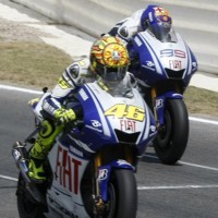 Lawan Rossi, Lorenzo Tak Ubah Strategi