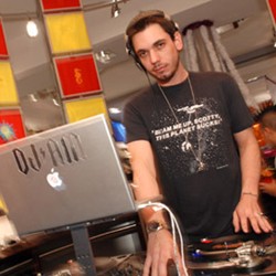 DJ AM Meninggal Karena Overdosis