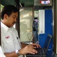 Beramal Lewat Telepon Umum Koin