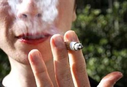 Perempuan Perokok di Indonesia Naik 5 Kali Lipat