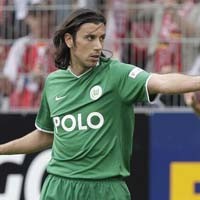 Parma Datangkan Zaccardo dan Amoruso