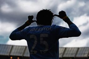 Adebayor Langsung Bidik Arsenal
