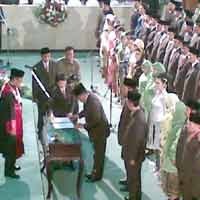 Anggota DPRD Jatim Periode 2009-2014 Dilantik