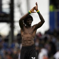 Hughes: Adebayor Lebih Enjoy di City