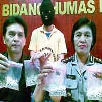 Polisi Gagalkan Pengiriman 1.015 Butir Ekstasi