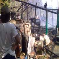 Api yang Membakar Kos-kosan di Pandugo Padam