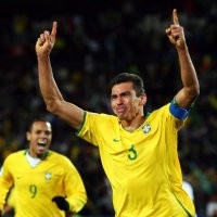 Tak Acuhkan Provokasi, Lucio Menunggu Bukti