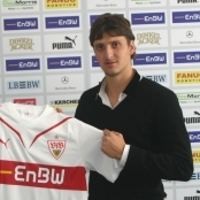 Stuttgart Dapatkan Kuzmanovic