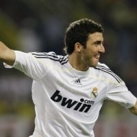 Kesampingkan Rivalitas, Higuain Utamakan Tim