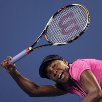 Lawan & Lutut Persulit Laju Venus