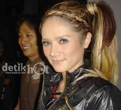 Digoyang Gempa, Mulan Jameela Ingat Dosa