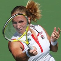Kuznetsova Lewati Ujian Pertama