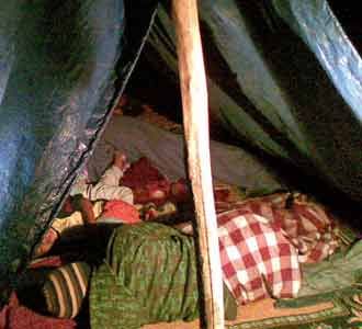 Warga Cikelet Mengungsi