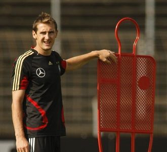 Eropa Menatap Afrika