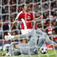 Arsenal Banding Skorsing Eduardo